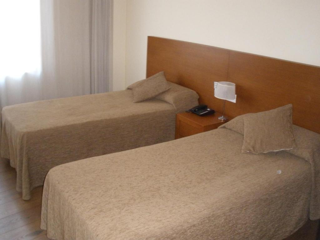 Pension Residencial Platas O Pedrouzo Oda fotoğraf